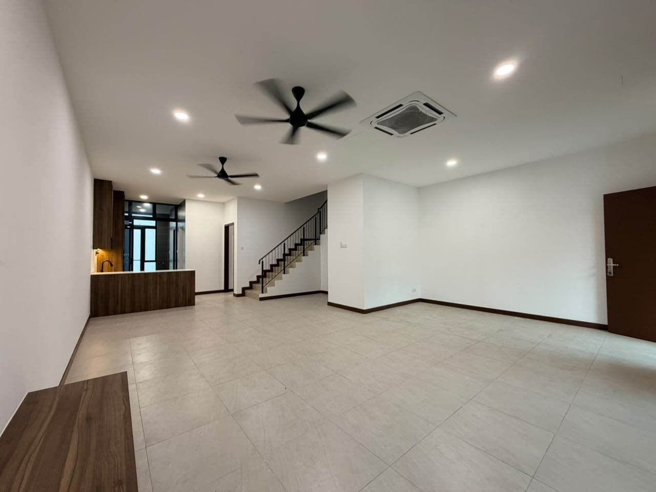 Aurora Sentral Villa — Terrace House in Iskandar Puteri