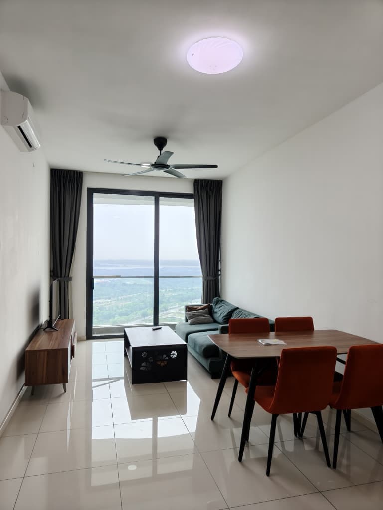 Macrolink Medini — Condominium in Medini