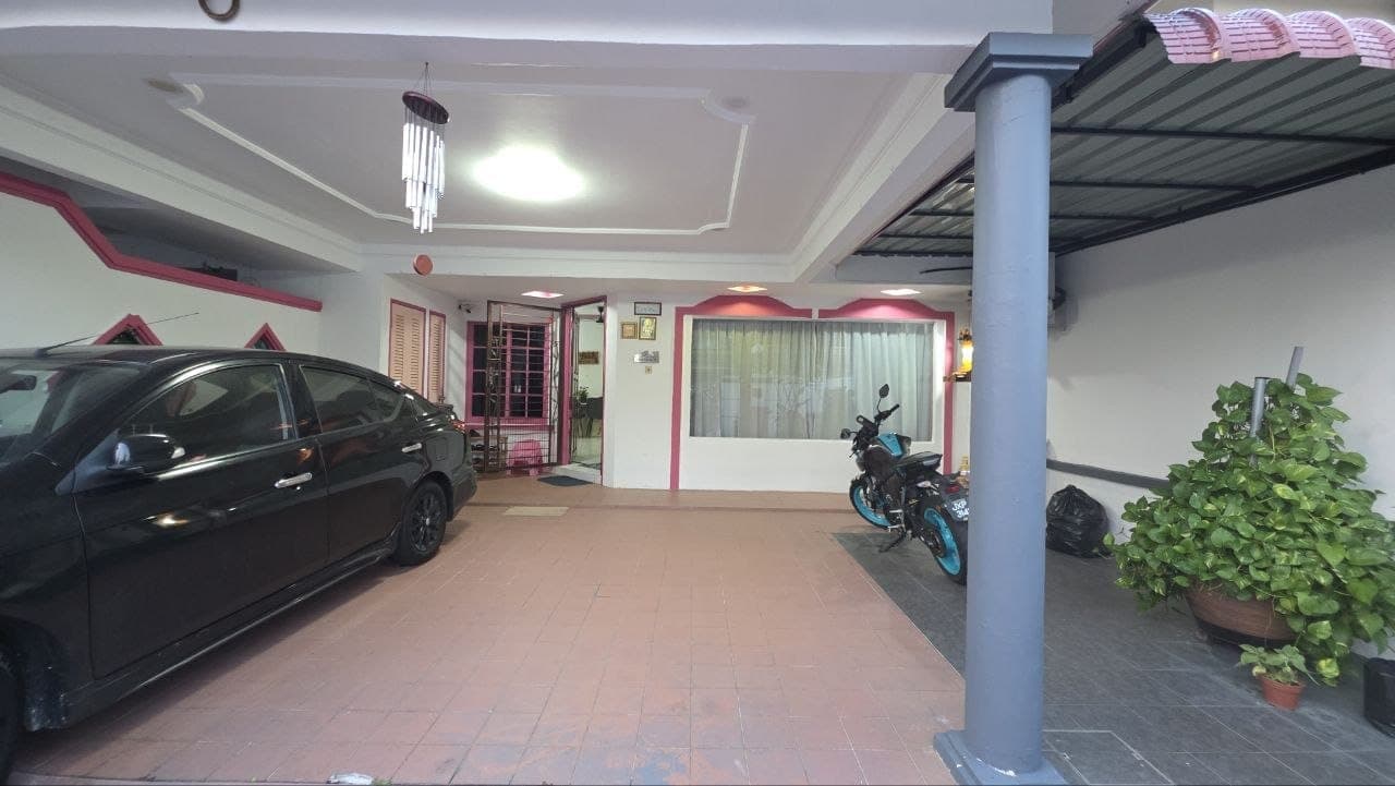 Taman Mutiara Rini — Terrace House in Skudai