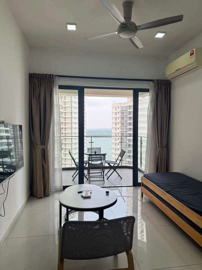 Bay Point Country Garden Danga — Condominium in Danga Bay