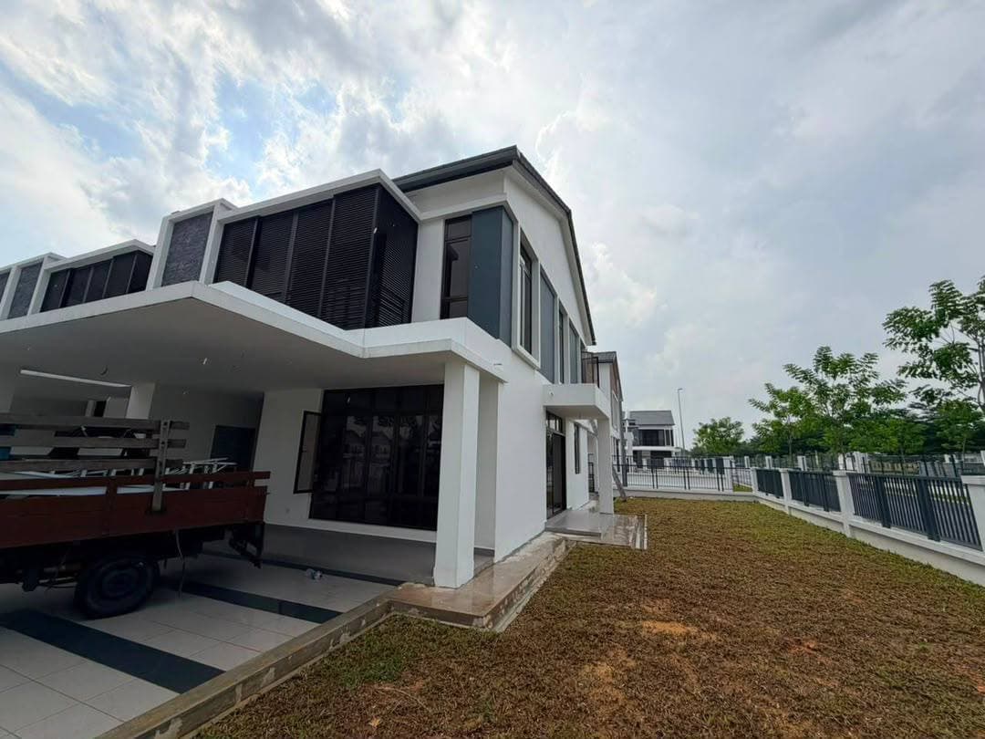 Rini Homes 8 Mutiara Rini Skudai — Terrace House in Skudai
